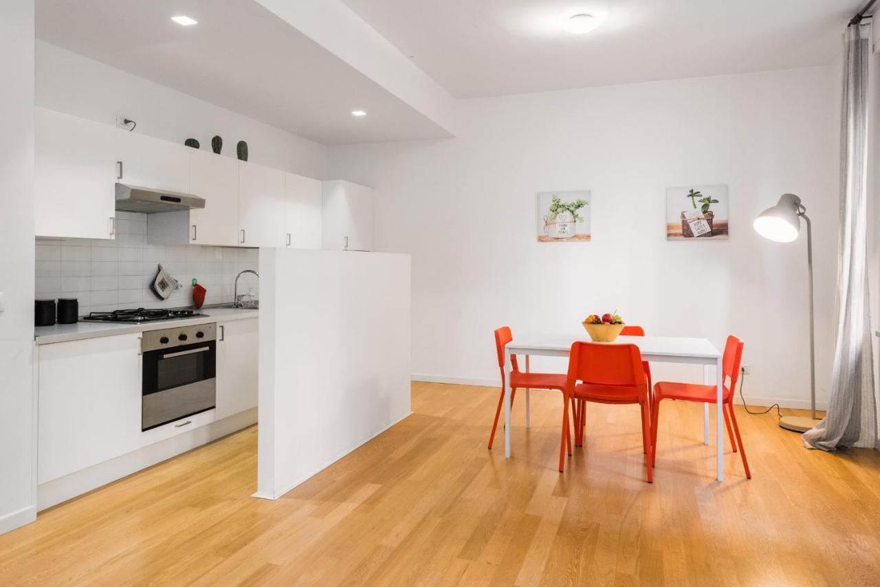 Flats4Rent Delia Apartment Verona Ngoại thất bức ảnh